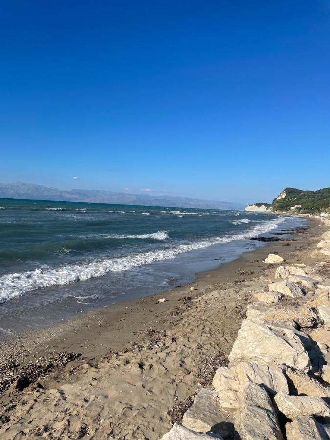 Beautiful Nearby Beach House With Garden, Private Pool And Large Yard Sidárion Exterior foto